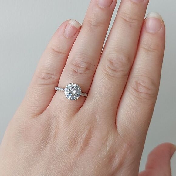 3 Carat Cubic Zircon Silver Ring - Picture 1 of 5